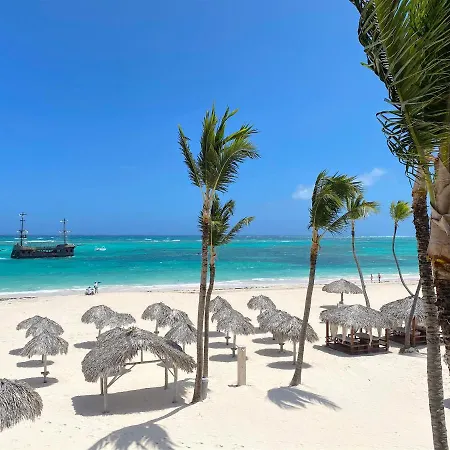 Ducassi Suites Rooms & Beach - Playa Bavaro - Wifi - Parking - Rooftop Pool & Spa